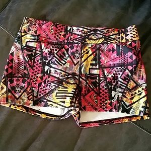 Reebok shorts size small